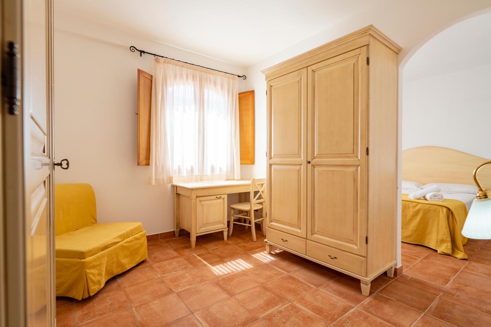 Hotel Marie Claire Lanusei Zewnętrze zdjęcie