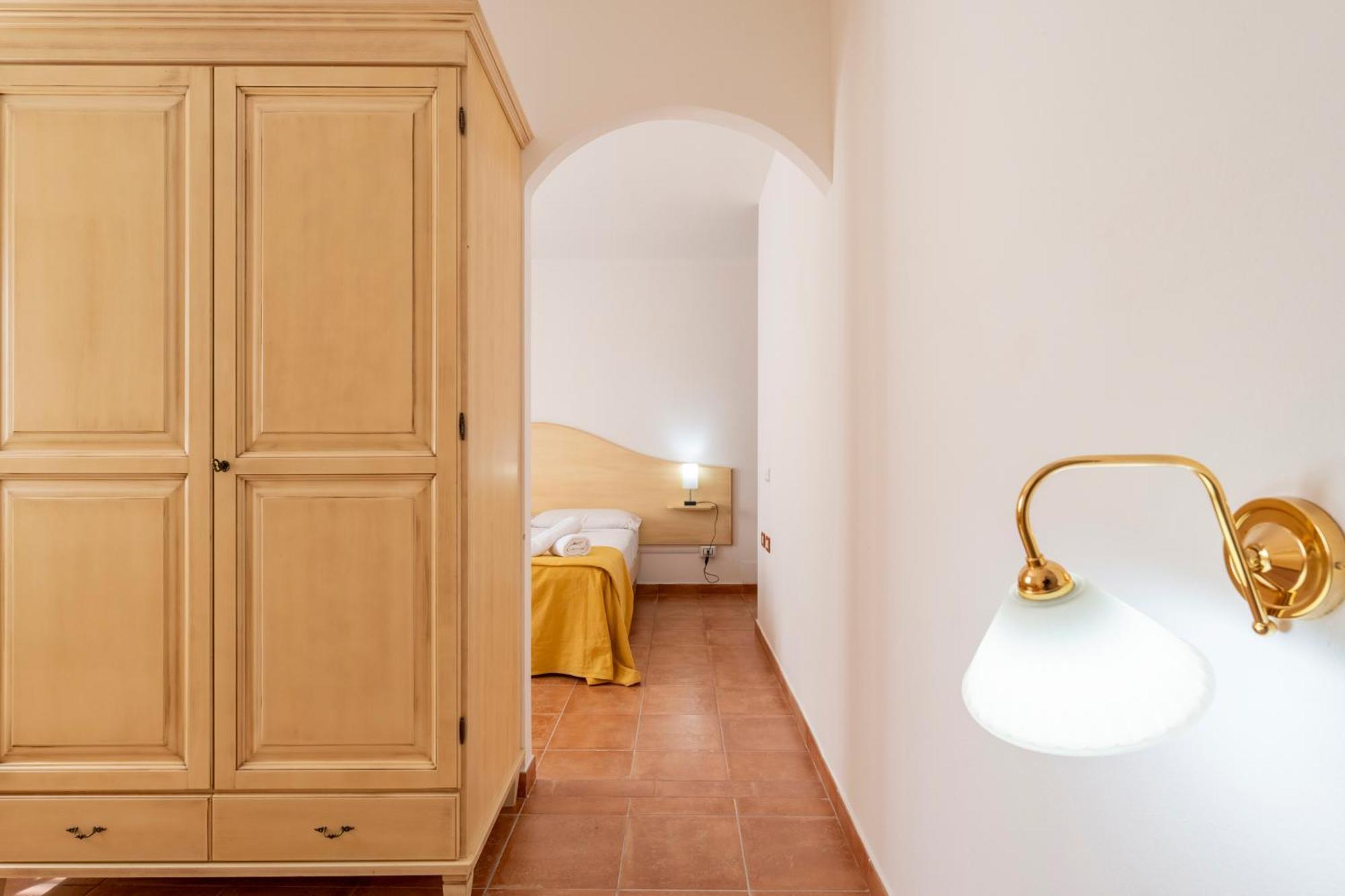 Hotel Marie Claire Lanusei Zewnętrze zdjęcie