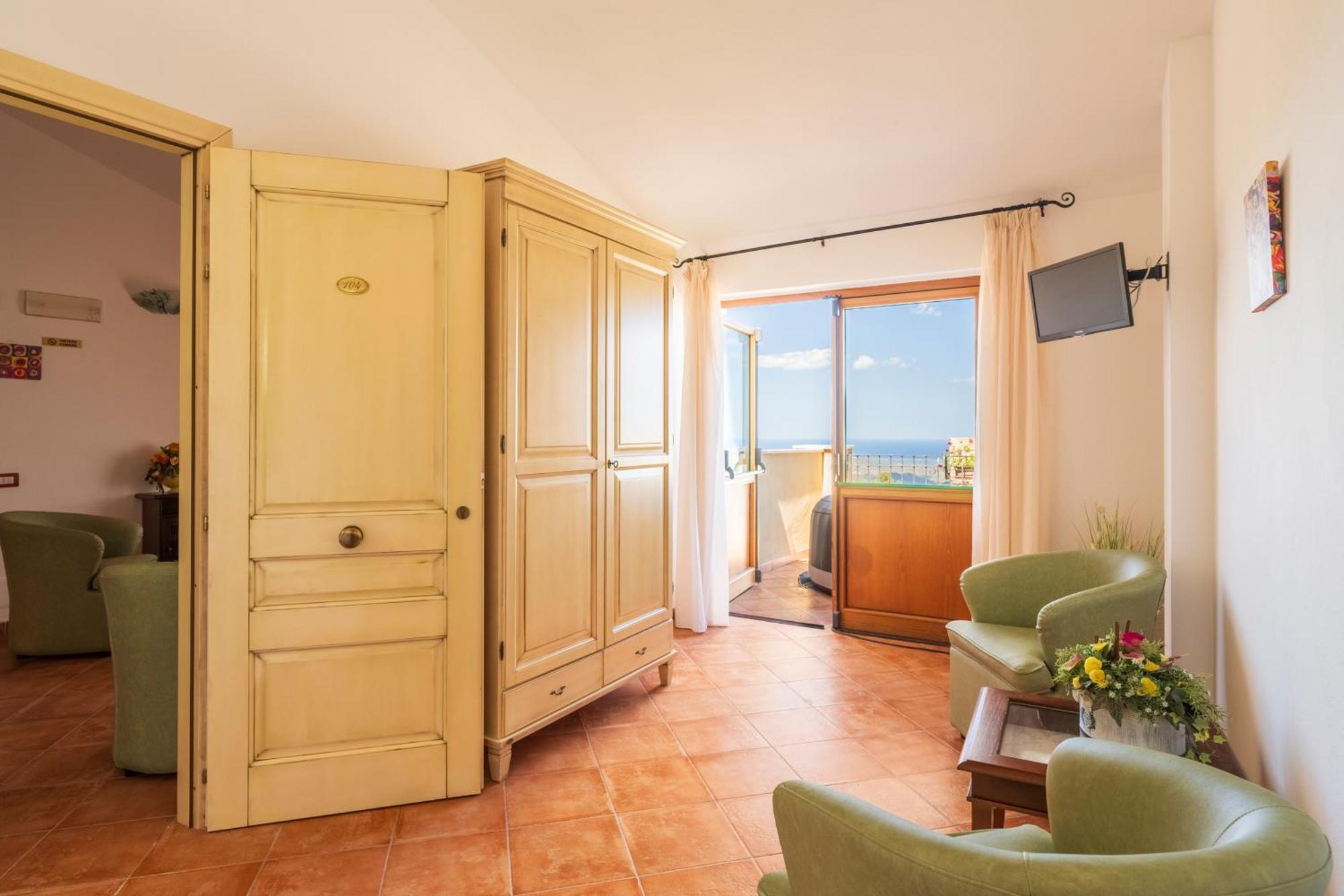 Hotel Marie Claire Lanusei Zewnętrze zdjęcie